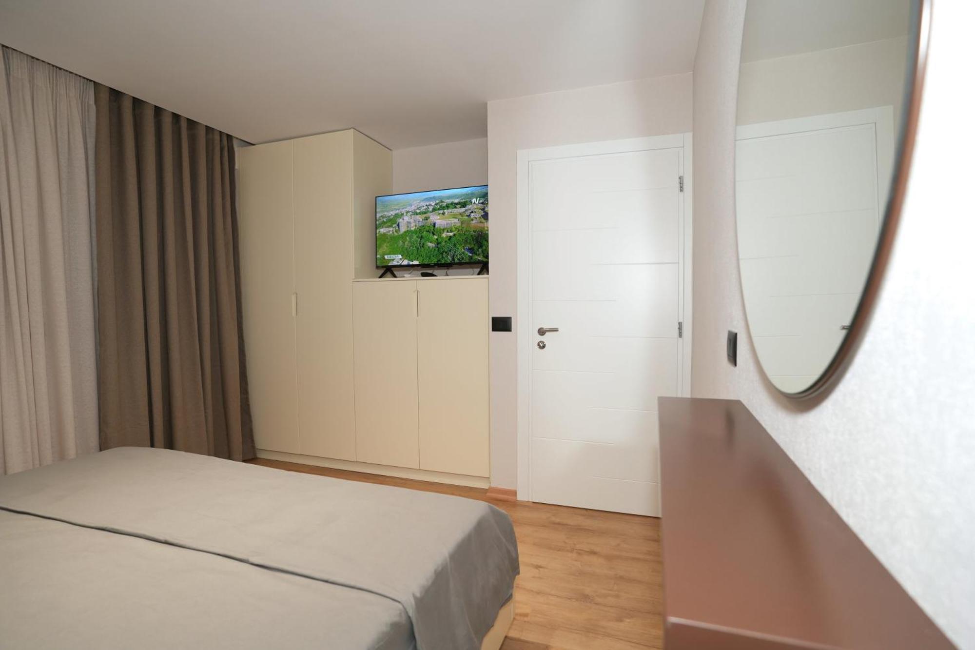 Rs Skendo Apartments Gjirokastër Eksteriør bilde