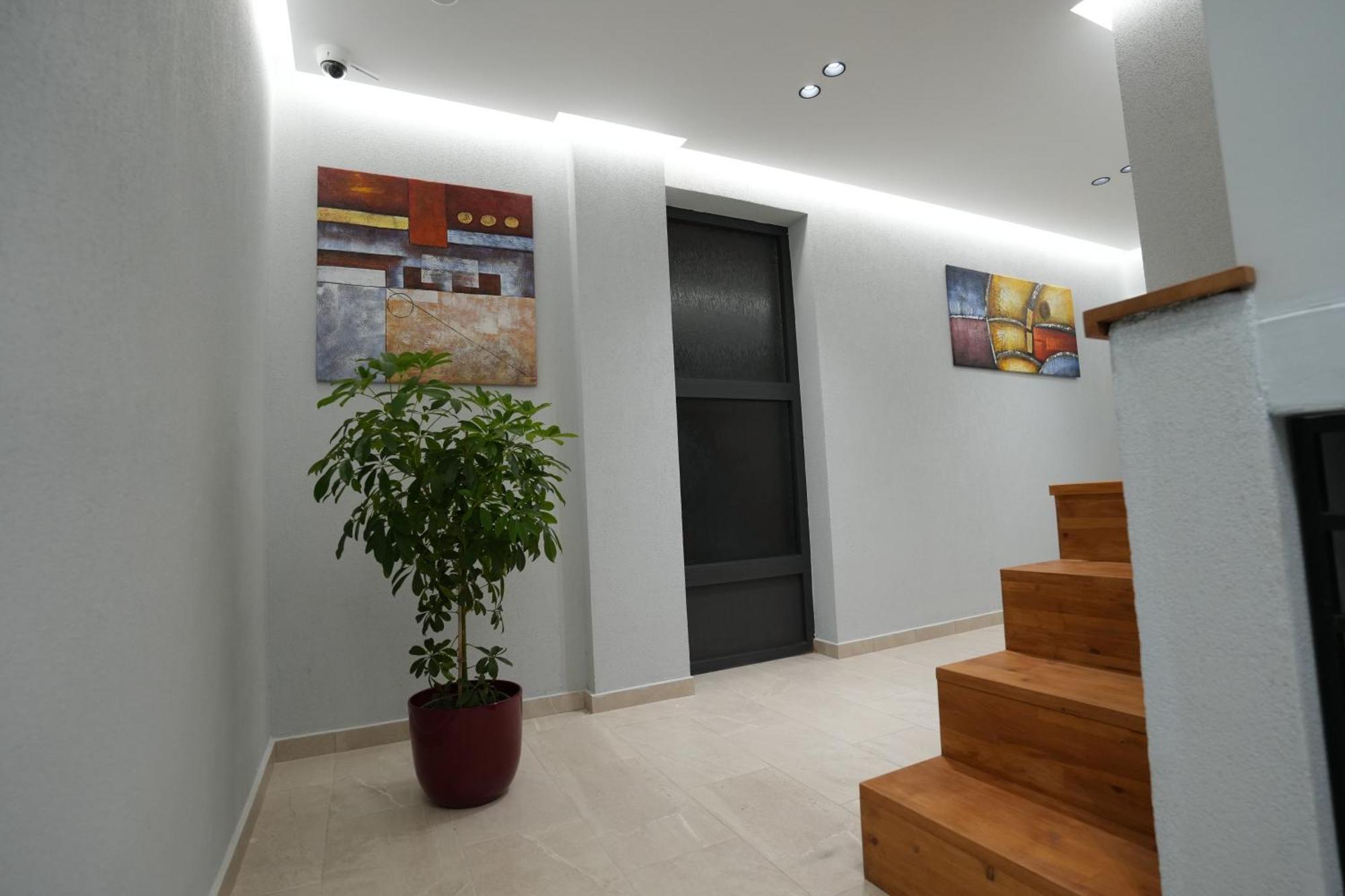 Rs Skendo Apartments Gjirokastër Eksteriør bilde