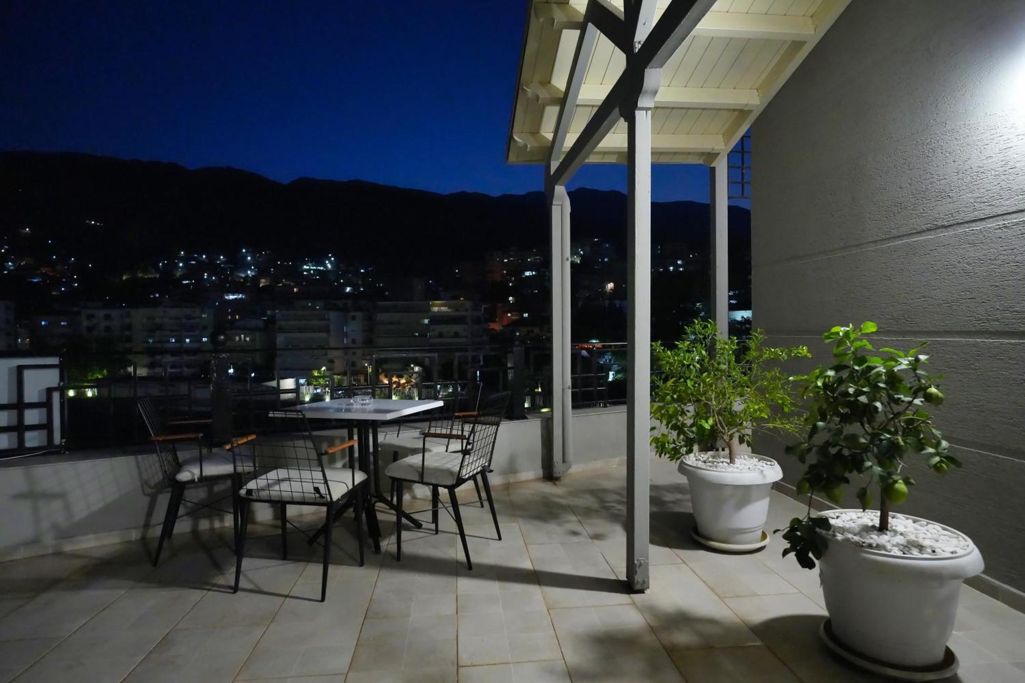 Rs Skendo Apartments Gjirokastër Eksteriør bilde